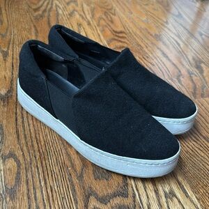 Vince slip on black sneakers with platform 10